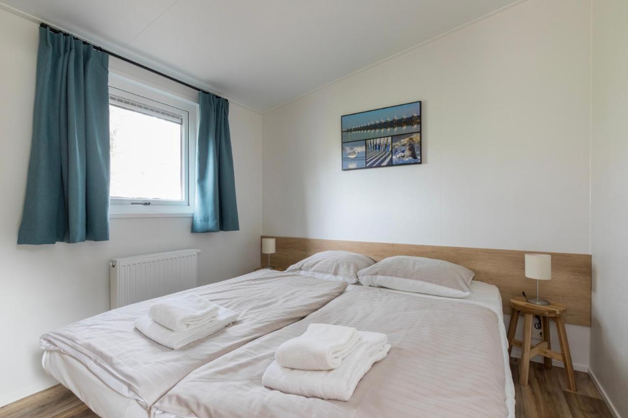 Welcome In - Vakantiepark Fort Den Haak Vrouwenpolder Exterior photo